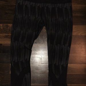 LuLulemon Capri Pants